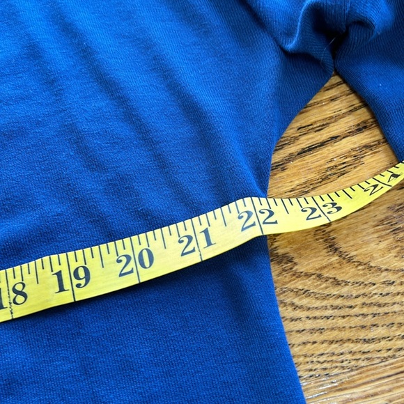 Umgee blue fringe top, tunic style.  Long sleeve.  Good condition. Size Medium. - Picture 6 of 8